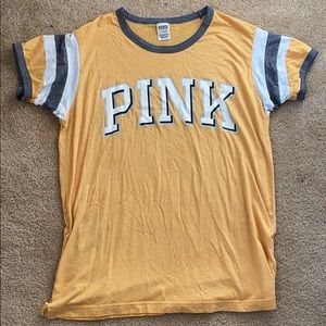 vs pink, yellow grey and white shirt!